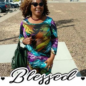 Meet your Posher, Maxine